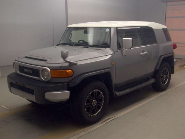 TOYOTA FJ — фото
