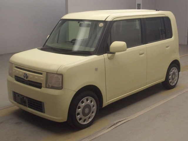 TOYOTA PIXIS — фото