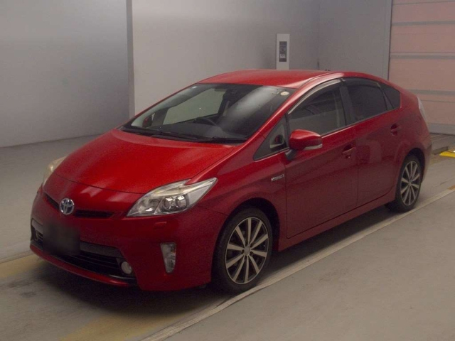 TOYOTA PRIUS — фото