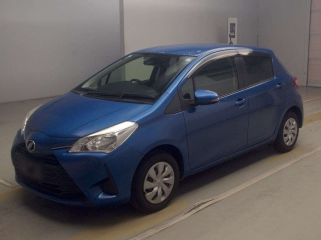 TOYOTA VITZ — фото