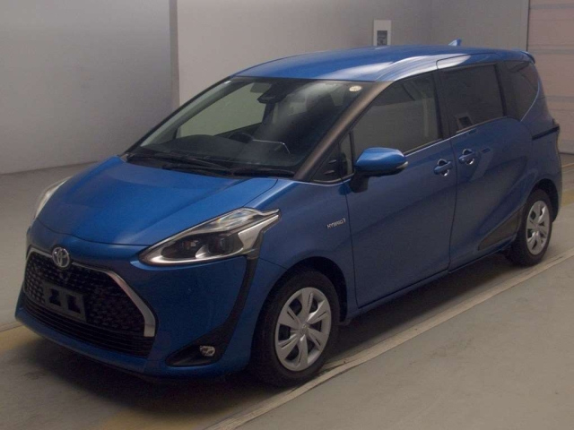 TOYOTA SIENTA — фото