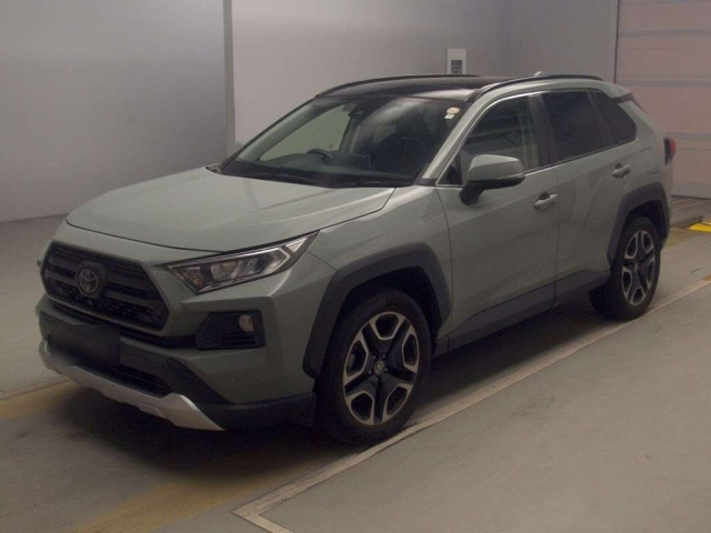TOYOTA RAV4 — фото