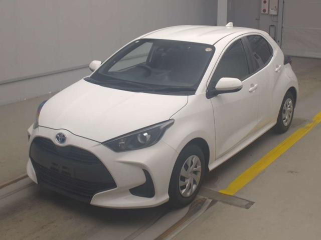 TOYOTA YARIS — фото