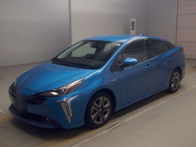 TOYOTA PRIUS — фото