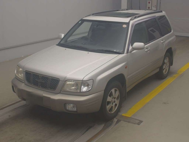 SUBARU FORESTER — фото