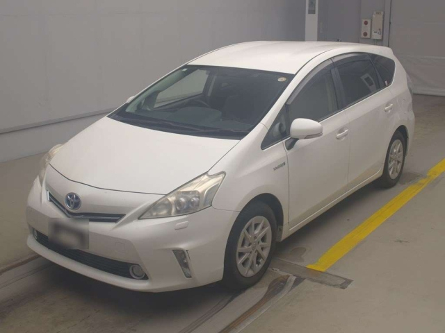 TOYOTA PRIUS — фото