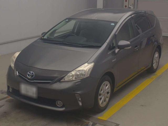 TOYOTA PRIUS — фото