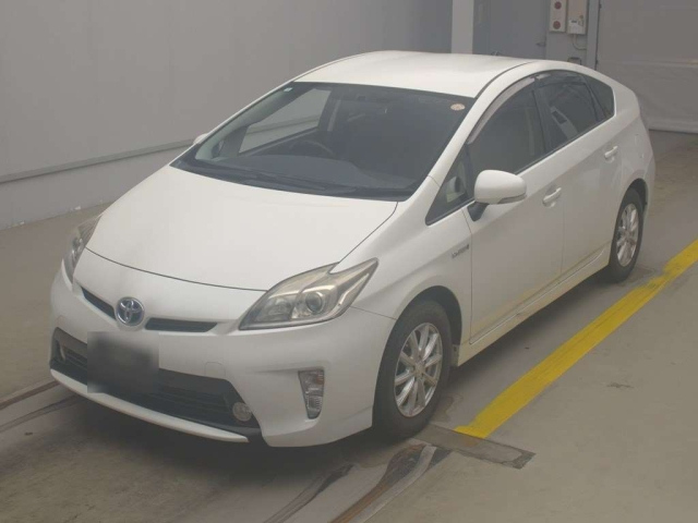 TOYOTA PRIUS — фото