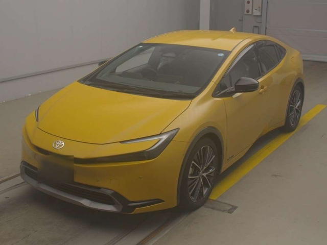 TOYOTA PRIUS — фото