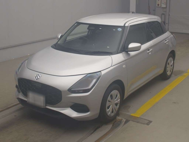 SUZUKI SWIFT — фото