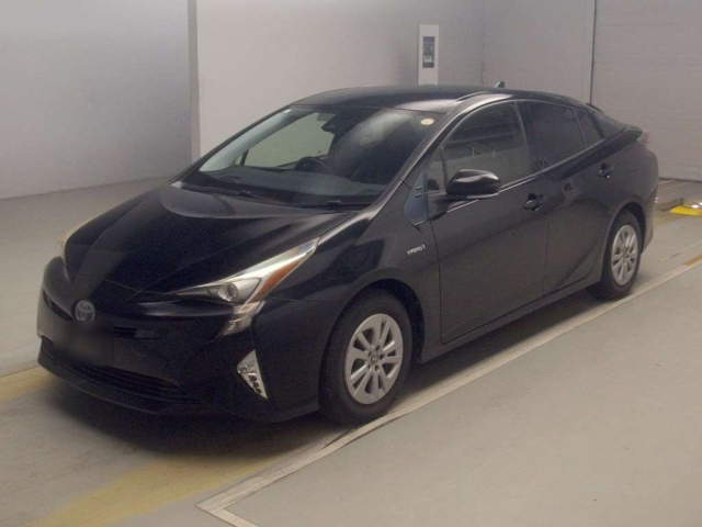 TOYOTA PRIUS — фото