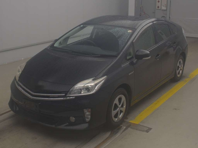 TOYOTA PRIUS — фото