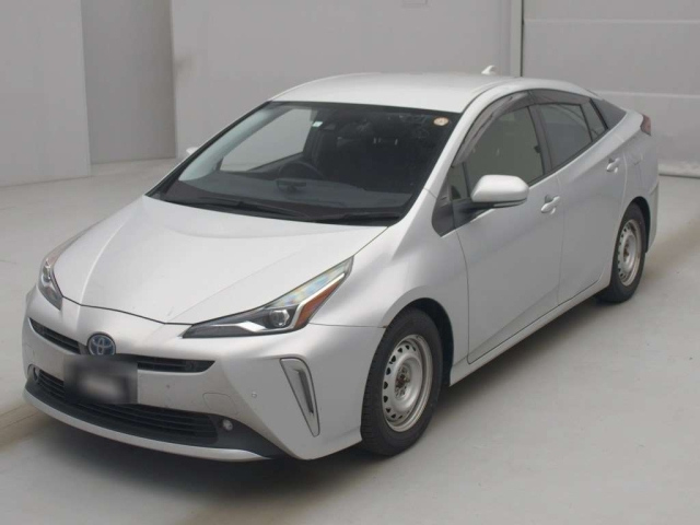 TOYOTA PRIUS — фото