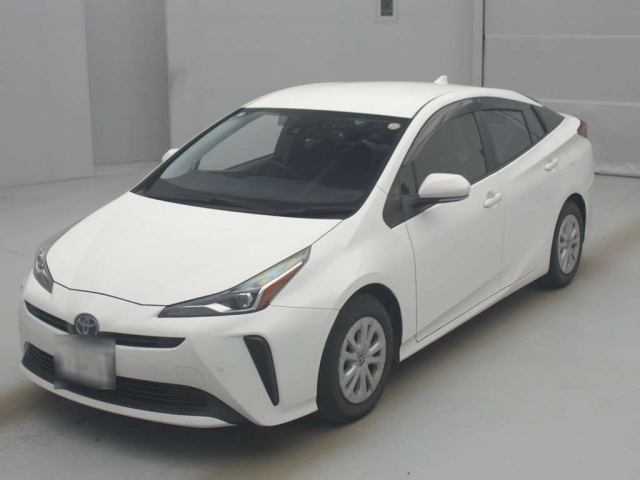 TOYOTA PRIUS — фото
