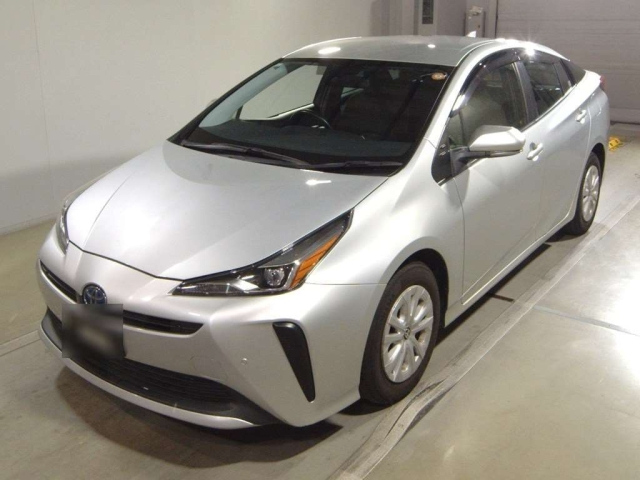 TOYOTA PRIUS — фото