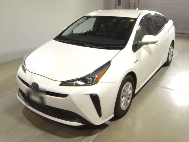 TOYOTA PRIUS — фото