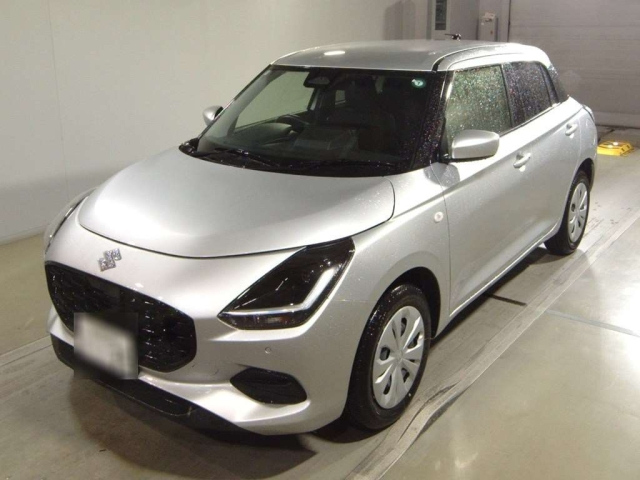 SUZUKI SWIFT — фото