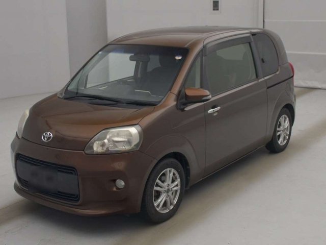 TOYOTA PORTE — фото