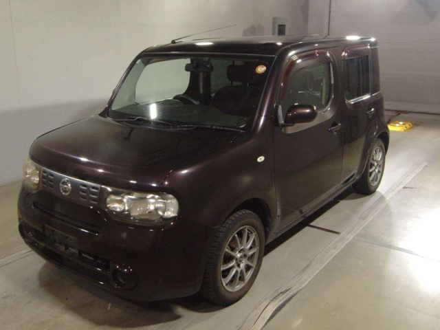 NISSAN CUBE — фото