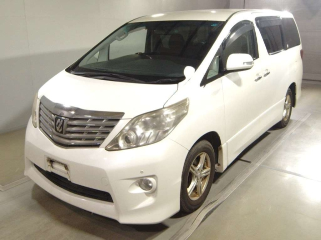 TOYOTA ALPHARD — фото