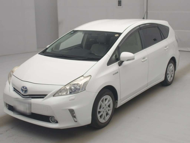 TOYOTA PRIUS — фото