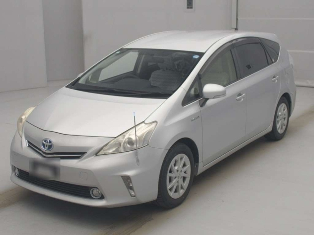 TOYOTA PRIUS — фото