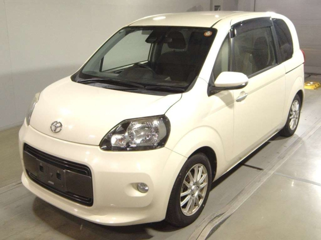 TOYOTA PORTE — фото