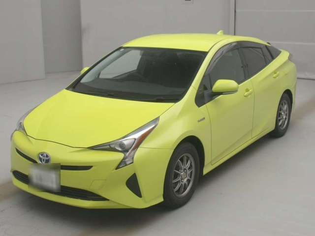TOYOTA PRIUS — фото