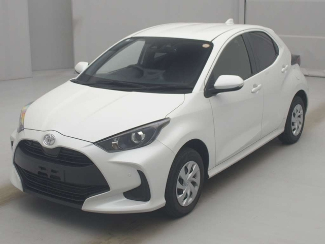 TOYOTA YARIS — фото