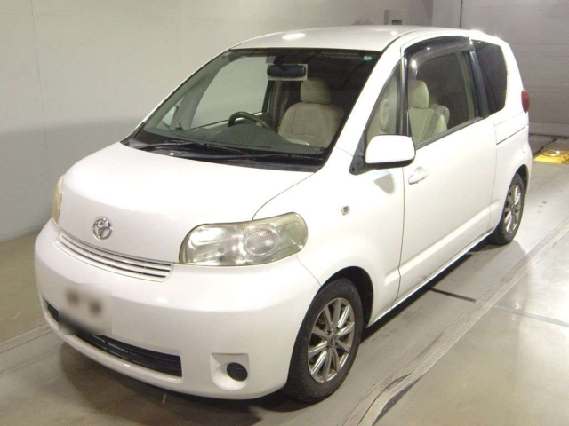 TOYOTA PORTE — фото