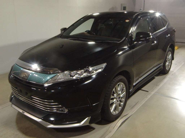 TOYOTA HARRIER — фото