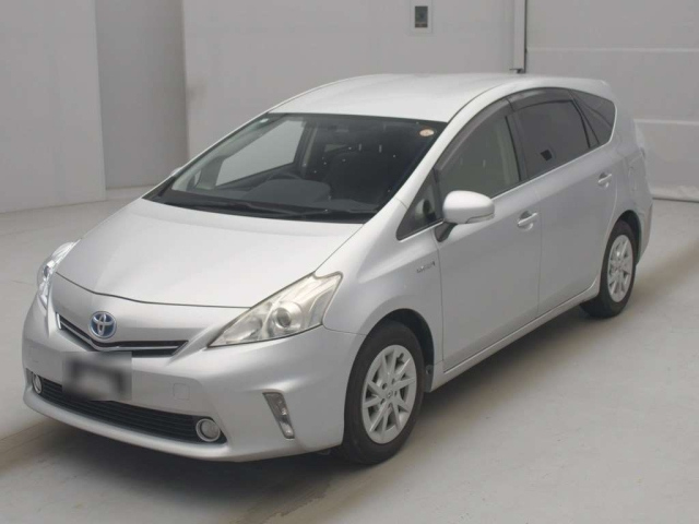 TOYOTA PRIUS — фото