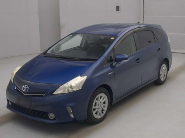 TOYOTA PRIUS — фото