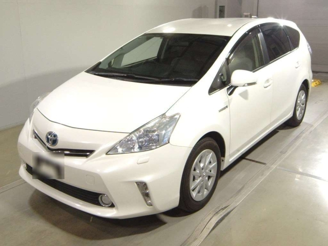 TOYOTA PRIUS — фото
