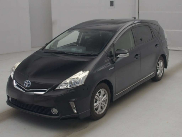 TOYOTA PRIUS — фото