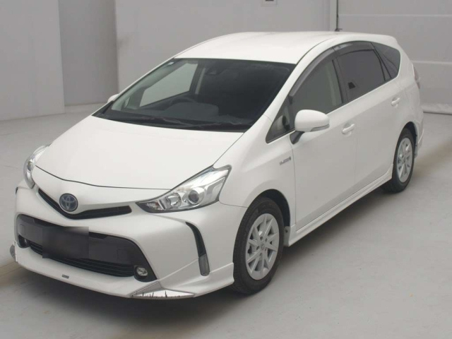 TOYOTA PRIUS — фото