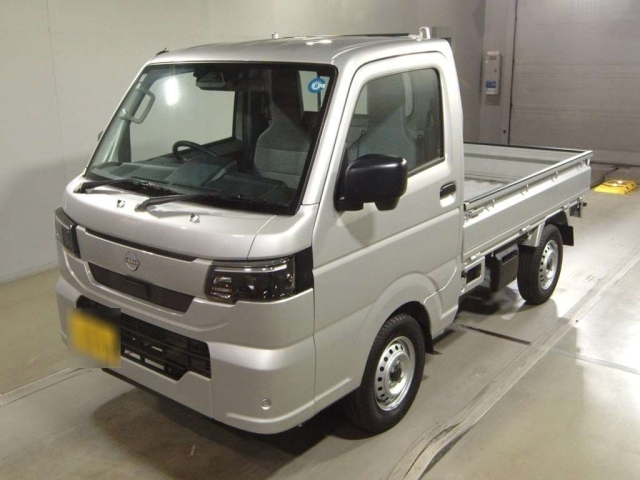NISSAN CLIPPER — фото