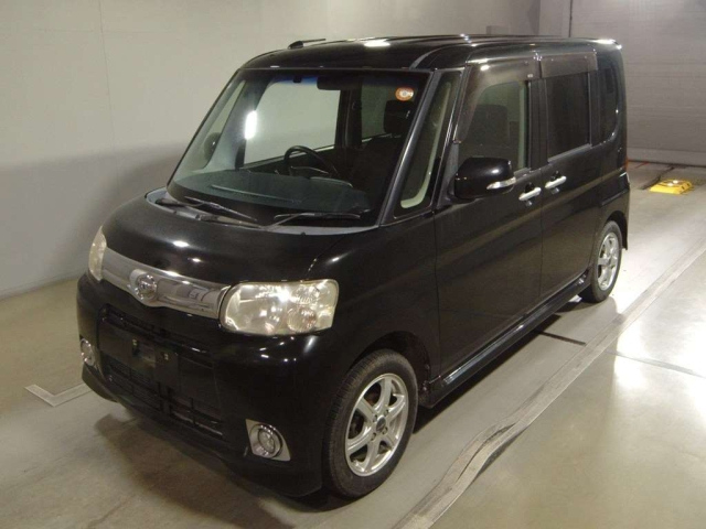 DAIHATSU TANTO — фото