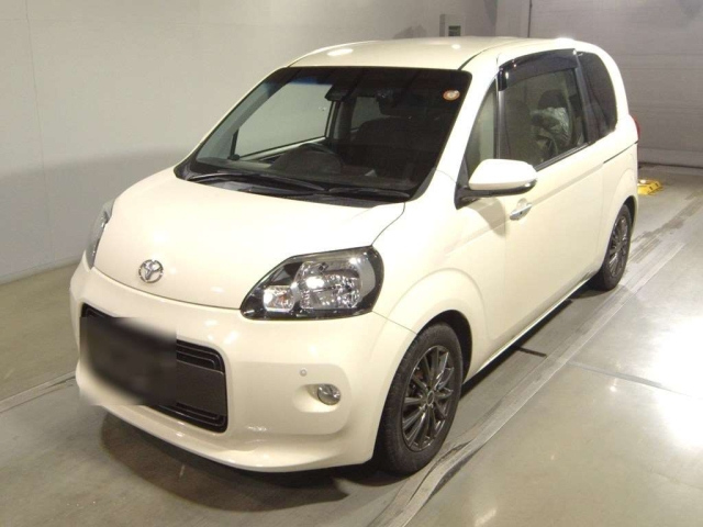 TOYOTA PORTE — фото