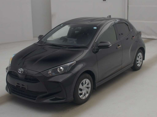 TOYOTA YARIS — фото