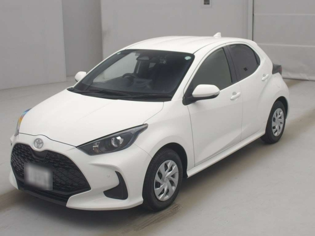 TOYOTA YARIS — фото