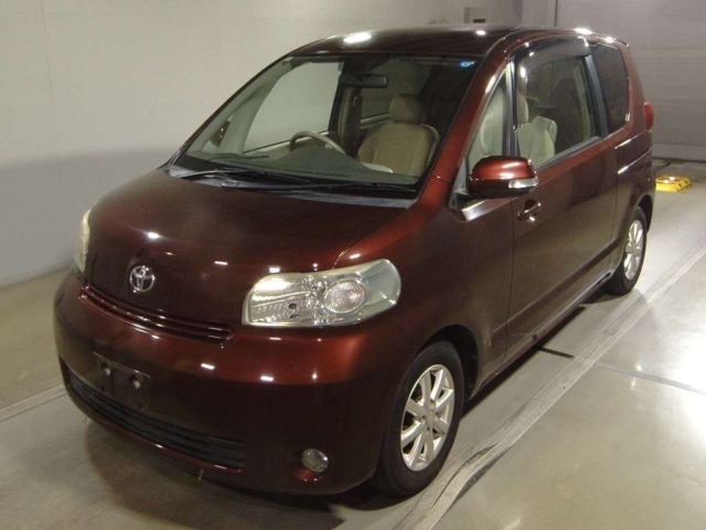 TOYOTA PORTE — фото