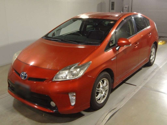 TOYOTA PRIUS — фото
