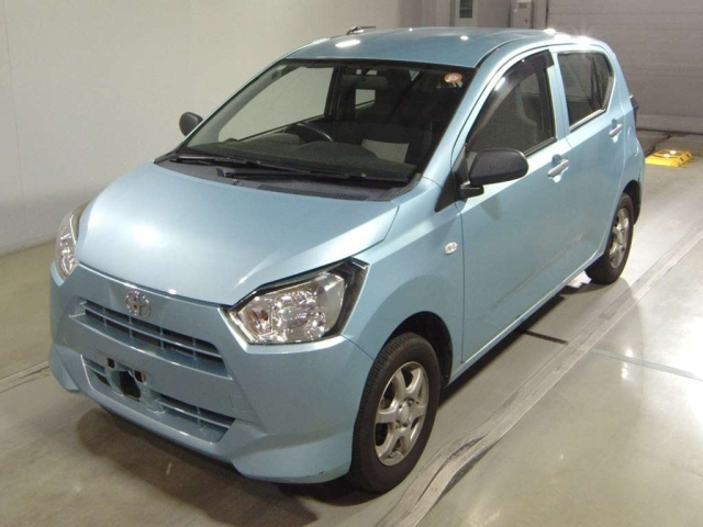 TOYOTA PIXIS — фото