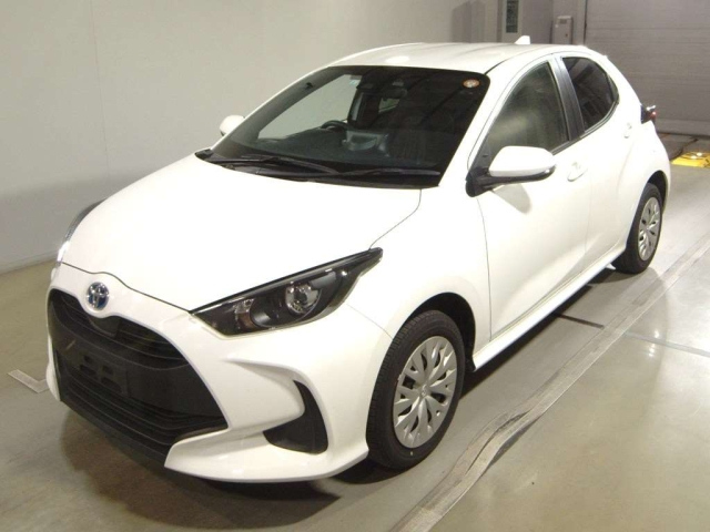 TOYOTA YARIS — фото