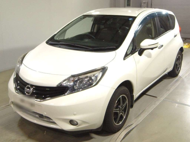 NISSAN NOTE — фото
