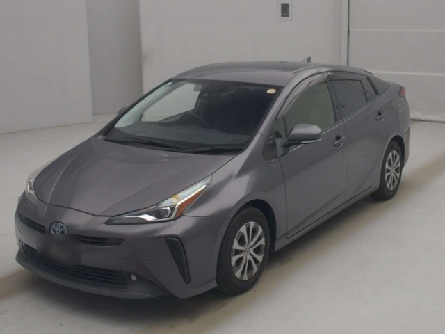 TOYOTA PRIUS — фото