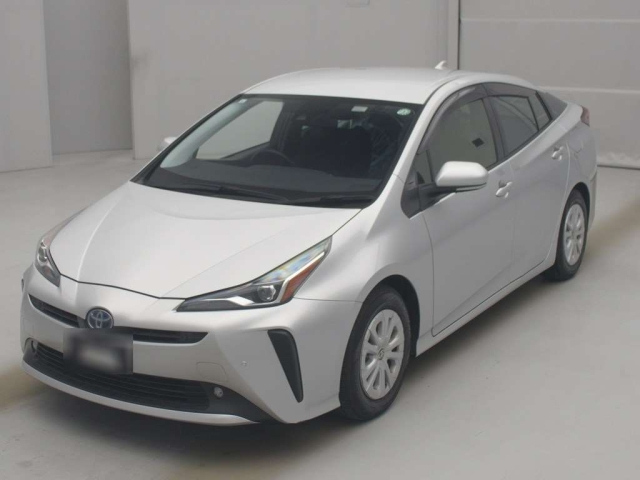 TOYOTA PRIUS — фото