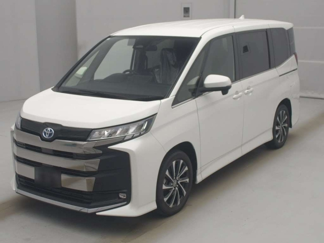 TOYOTA NOAH — фото