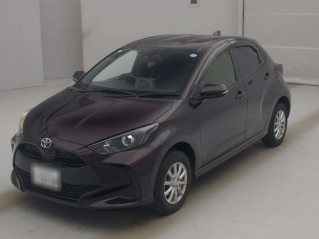 TOYOTA YARIS — фото